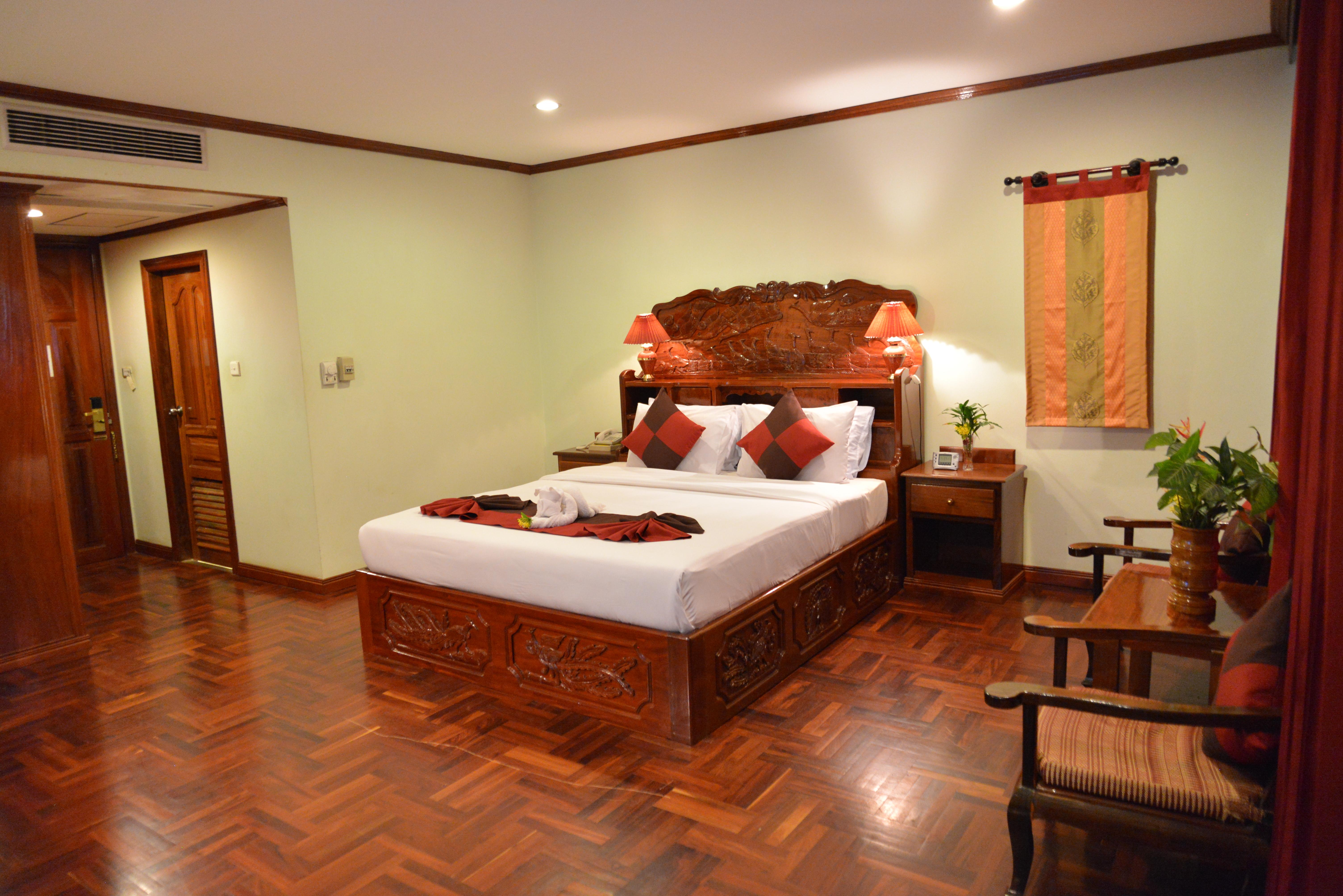 Angkor Hotel Siem Reap Buitenkant foto