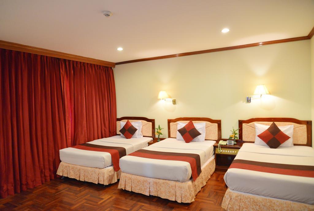 Angkor Hotel Siem Reap Buitenkant foto