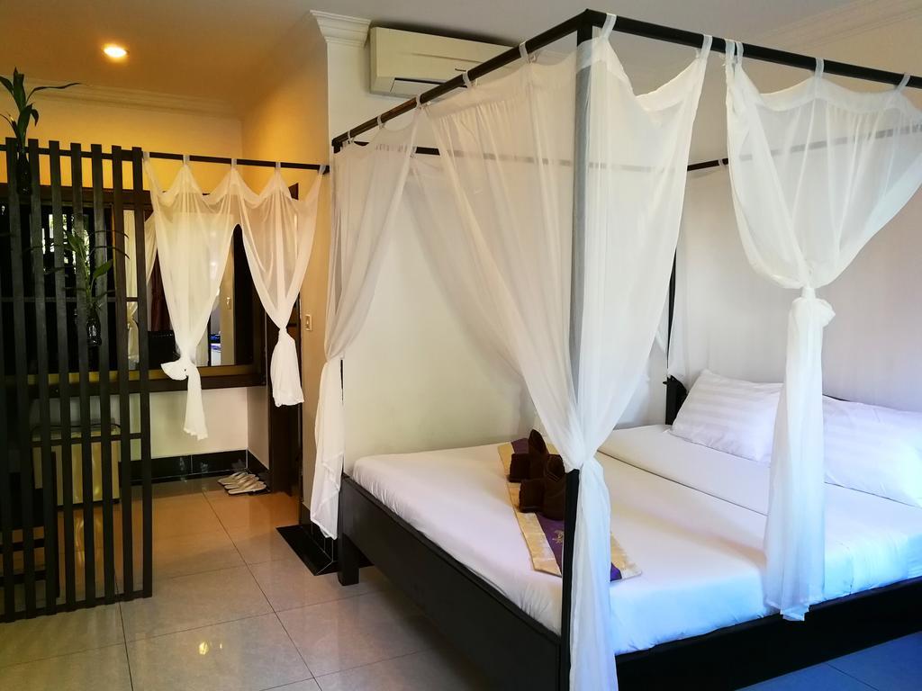 Angkor Hotel Siem Reap Buitenkant foto