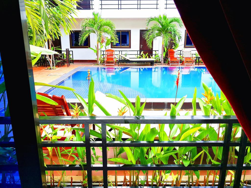 Angkor Hotel Siem Reap Buitenkant foto