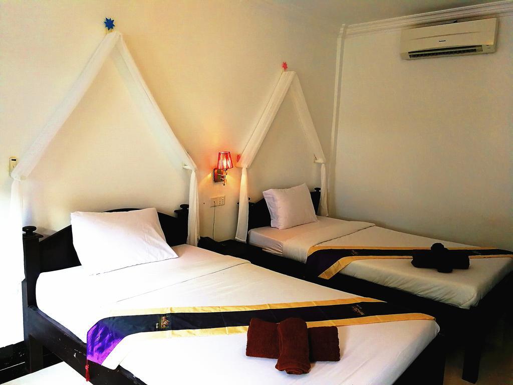 Angkor Hotel Siem Reap Buitenkant foto