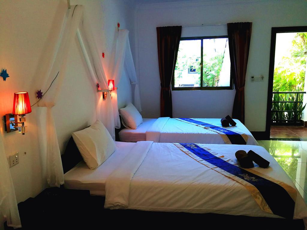 Angkor Hotel Siem Reap Buitenkant foto