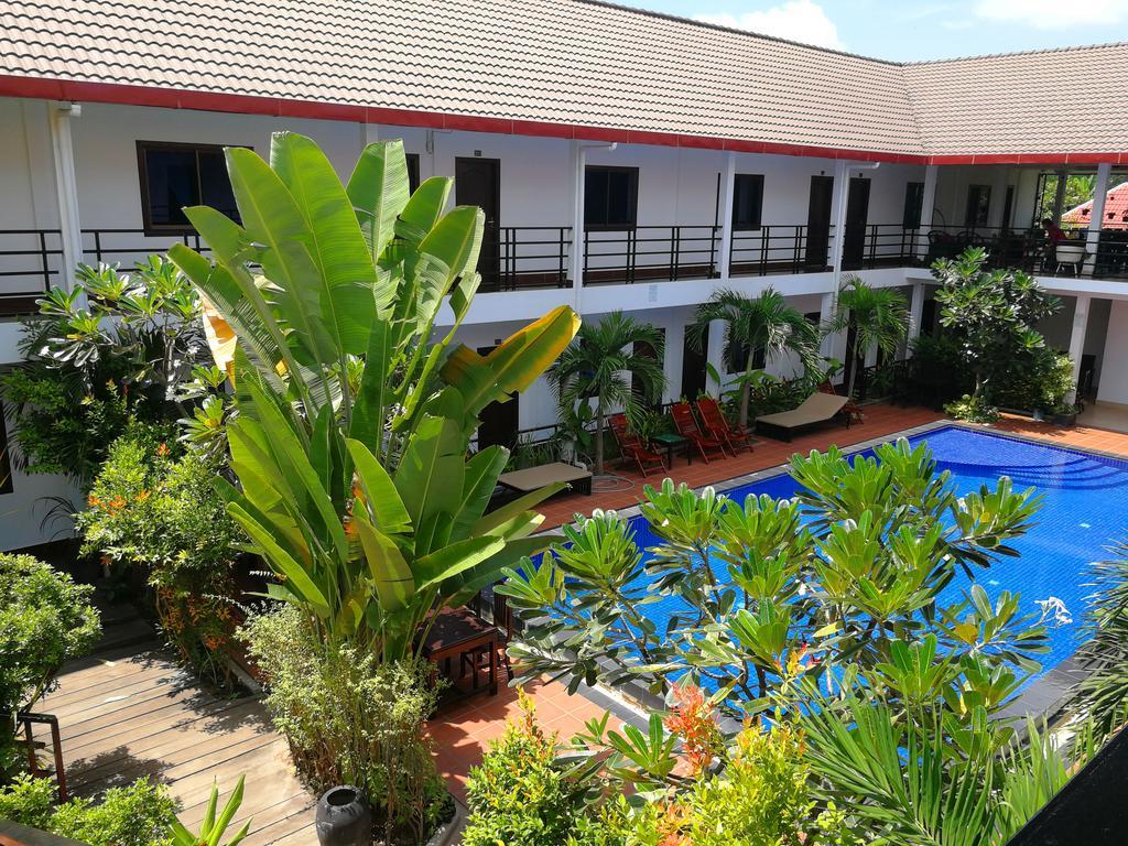 Angkor Hotel Siem Reap Buitenkant foto