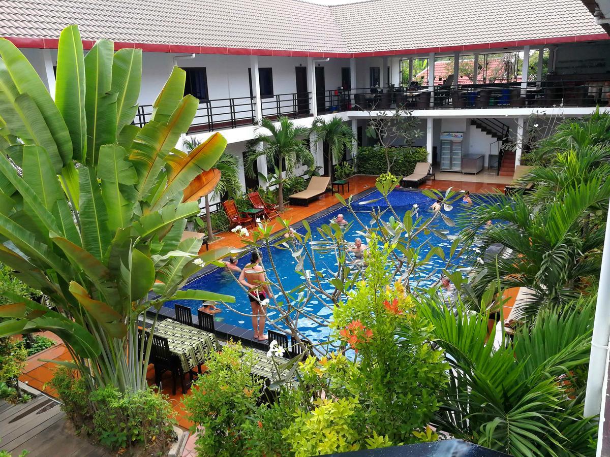 Angkor Hotel Siem Reap Buitenkant foto
