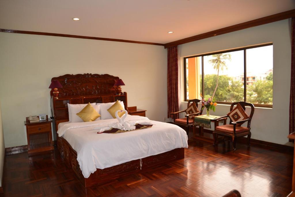 Angkor Hotel Siem Reap Buitenkant foto